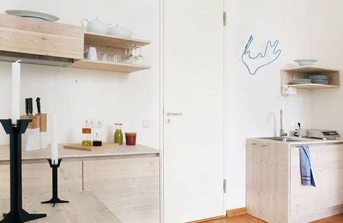 Landsdorf Apartment | Apartment 2 - Between roses & rhododendrons - The manor house - Holiday apartment