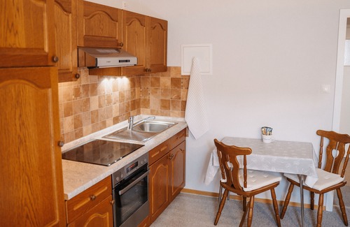 Berensch Apartment | Apartment '2-Room Holiday Apartment' with Shared Terrace, Shared Garden and Wi-Fi