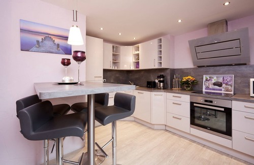 Middelhagen Apartment | Apartment 2 - Schilfdachvilla Zeesboothaus WE30884