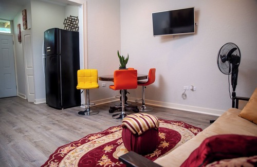 Albion Villa | Apartment 2 @ Top Bay Apartments