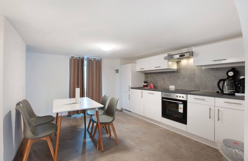 Obersackingen Apartment | Apartment '2' with Balcony and Wi-Fi
