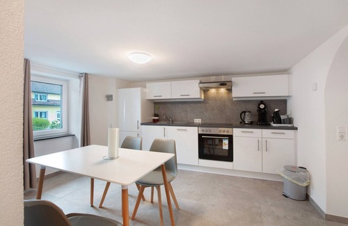 Obersackingen Apartment | Apartment '2' with Balcony and Wi-Fi