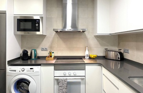 Les Corts Apartment | Apartment 3 Bedrooms Camp Nou