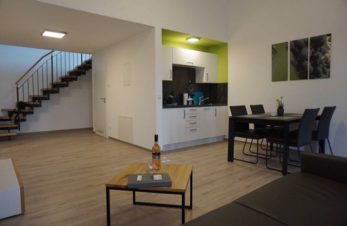 Nordheim Apartment | Apartment 3 terrace location Berg - Weingut Schaaf