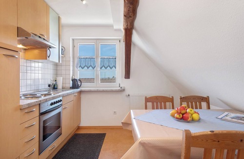 Kressbronn Apartment | Apartment '4, 75 Qm' with Shared Garden, Balcony and Wi-Fi