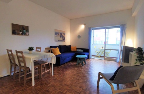 Paco De Arcos Apartment | Apartment 5 minutes from the beach - up to 4 cars. 30mn from Lx