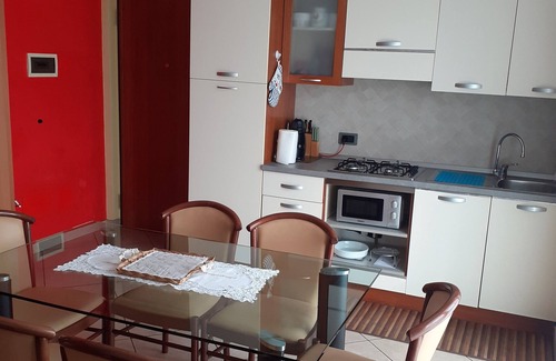 Lovere Apartment | Apartment 5 minutes from the center of Lovere quiet area