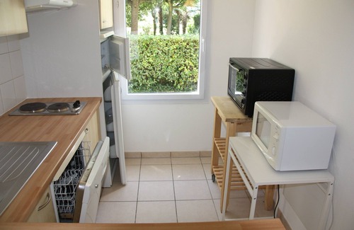 Marans Apartment | Apartment 62m Poitevin marshes/2 bedrooms/pool/secure resid