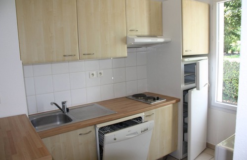 Marans Apartment | Apartment 62m Poitevin marshes/2 bedrooms/pool/secure resid
