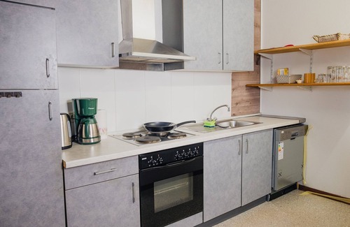 Oberlengenhardt Apartment | Apartment '65 Qm' with Private Terrace and Wi-Fi