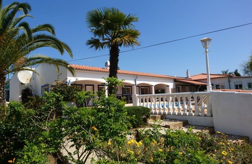 Funchal Apartment | Apartment 70 m² with large garden and pool near Lagos-Algarve