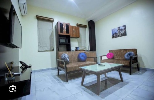 Ikeja Hotel | Apartment 79