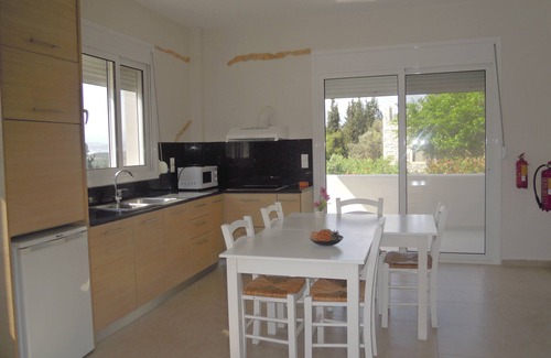 Kamilari Apartment | Apartment 80 m2 for 4 people, sea view, swimming pool, parking, washing machine