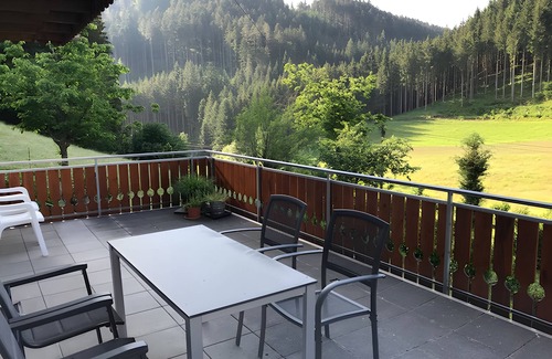 Hornberg Apartment | Apartment '80 sqm' with Mountain View, Private Terrace and Wi-Fi