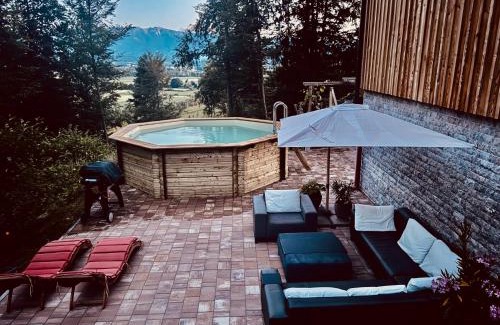 Treffen Apartment | Apartment A&A