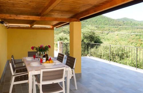 Marta Apartment | Apartment A Ca' Gialla - AEG100 by Interhome