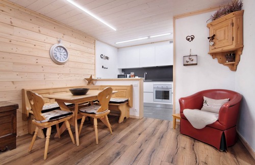Madesimo Apartment | Apartment 'A Casa Di Anna' with Mountain View, Private Garden and Wi-Fi