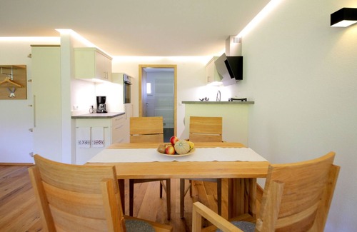 Unterkirnach Apartment | Apartment 'Abendgrund' with Private Terrace, Shared Garden and Wi-Fi