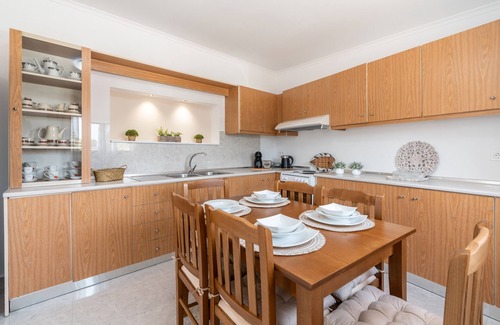 Fanai Apartment | Apartment 'Absinthia Fanes 1' with Mountain View, Wi-Fi and Air Conditioning