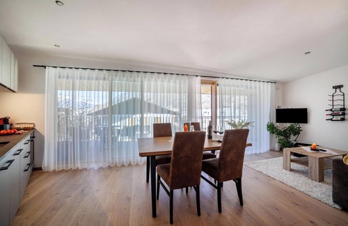 Naturno Apartment | Apartment 'Adler Living Attika Wohnung' with Mountain View, Terrace & Wi-Fi