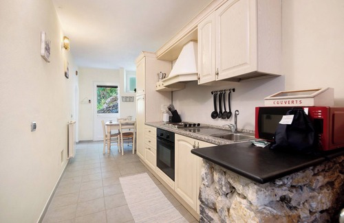 Pieve Ligure Apartment | Apartment 'Agriturismo Le Pale - Gardenia' with sea view, Wi-Fi and air conditioning