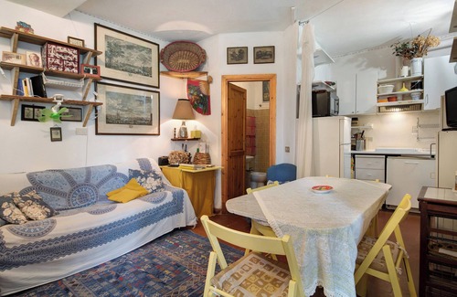 Bonassola Apartment | Apartment "Alloggio di Charme" with Terraces & Wi-Fi