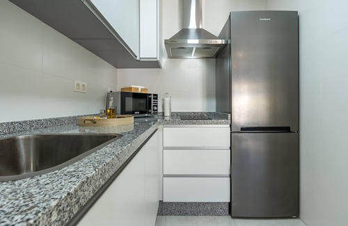 Alcala la Real Apartment | Apartment 'Alojamiento Privilegio de Alcalá' with Balcony, Wi-Fi and Air Conditioning