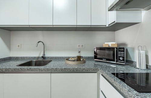 Alcala la Real Apartment | Apartment 'Alojamiento Privilegio de Alcalá' with Balcony, Wi-Fi and Air Conditioning
