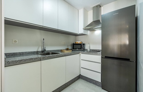 Alcala la Real Apartment | Apartment 'Alojamiento Privilegio de Alcalá' with Balcony, Wi-Fi and Air Conditioning