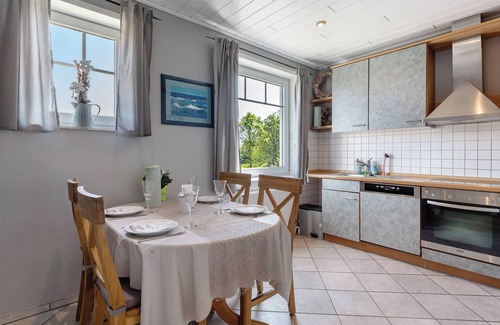 Schalkholz Apartment | Apartment 'Alte Schule Schalkholz' with Shared Garden and Wi-Fi