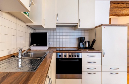 Muensingen Apartment | Apartment 'Alte Schule' with Private Terrace and Wi-Fi