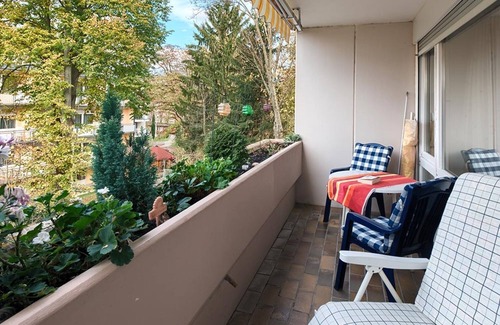 Bad Krozingen Apartment | Apartment "Am Kurpark" with Balcony & Wi-Fi