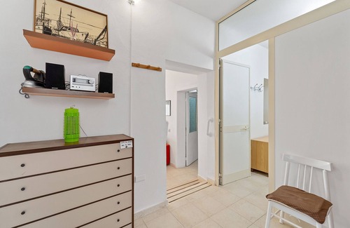 Iglesias Apartment | Apartment 'Amelia' with Private Garden, Wi-Fi and Air Conditioning