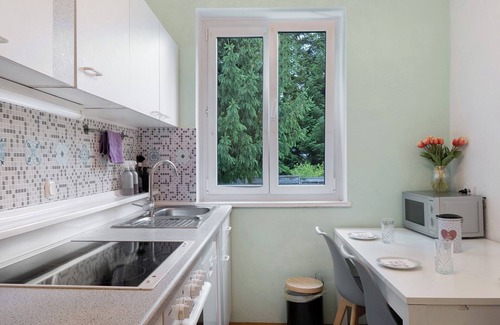 Kempten Apartment | Apartment 'Amselnest' with Private Terrace, Private Garden