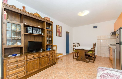 Komiza Apartment | Apartment Andy (84291-A1) - Komiza - island Vis