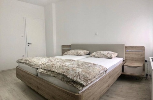 Ptuj Apartment | Apartment Andrej 2 BR w/Parking, Balcony, 100m2