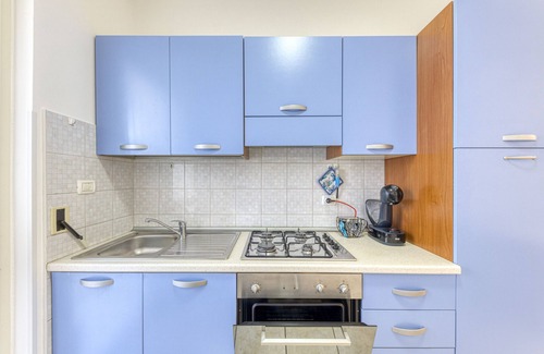 Torre San Giovanni Apartment | Apartment 'Appartamento A 100 M Dal Mare' with Air Conditioning