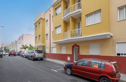 Brena Alta Apartment | Apartment 'Apartamento Leoncio' with Mountain View, Balcony and Wi-Fi