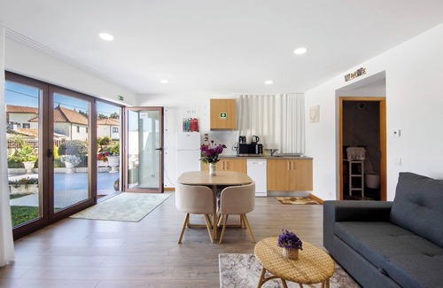 Fonte Boa Apartment | Apartment 'Apartamento Lomi with Pool' with Shared Pool, Shared Terrace and Wi-Fi