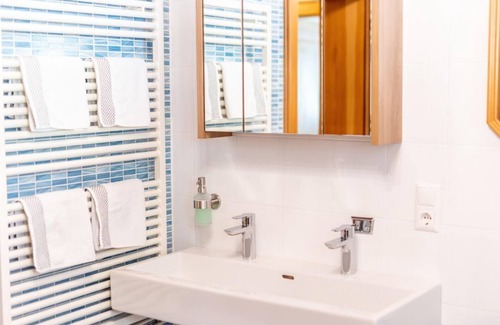 Obervellach Other | Apartment Apfelbaum - organic farm Auernig