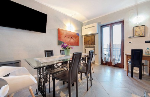 Moniga del Garda Apartment | Apartment 'Appartamento Piccolo Principe' with Balcony, Wi-Fi and Air Conditioning