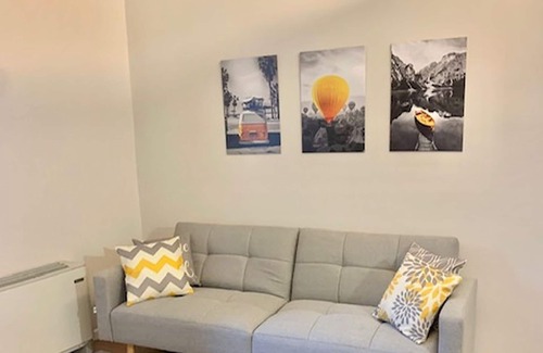 Pescantina Apartment | Apartment 'Appartamento Magnolia 3' with Shared Garden, Wi-Fi and Air Conditioning