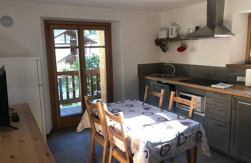 Cogne House | Apartment 'Appartamento 2' with Balcony and Wi-Fi