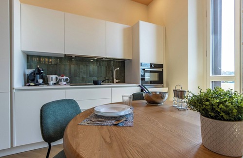 Cascina dei Pomi Apartment | Apartment 'Appartamento Martini' with Balcony, Wi-Fi and Air Conditioning