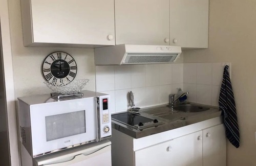 Jard-sur-Mer Apartment | Apartment 'Appartement Au Parc De La Grange' with Shared Pool, Balcony