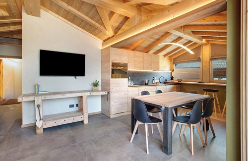 Valdisotto Apartment | Apartment "Aria di Casa Piazzi" with Mountain View, Shared Garden & Wi-Fi