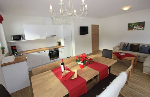 Zillertal Apartment | Apartment in Aschau near Ski Slopes