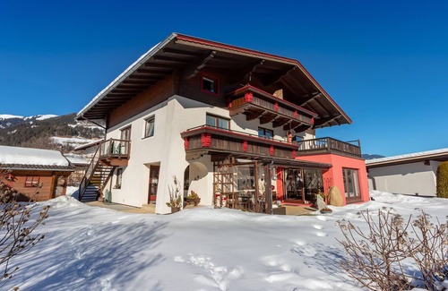 Muhlbach im Pinzgau Apartment | Apartment in Bramberg near Wildkogel Arena