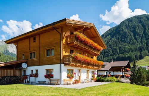 Großdorf Apartment | Apartment panoramic view in Kals am Großglockner