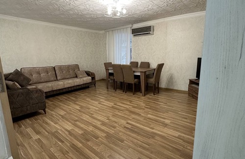Nasimi Apartment | Apartment at Mallacanes in city center